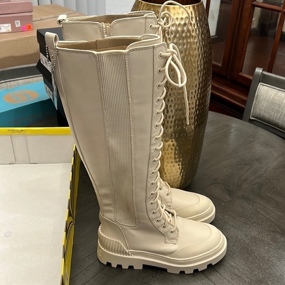 Circus by Sam Edelman Ina Lace-Up Boot in Ivory - Picture 4 of 10